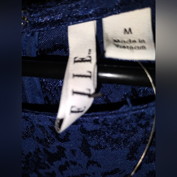 Elle Fit And Flair Elegant Blue Sleeveless Dress Size Medium NWOT - Picture 3 of 3